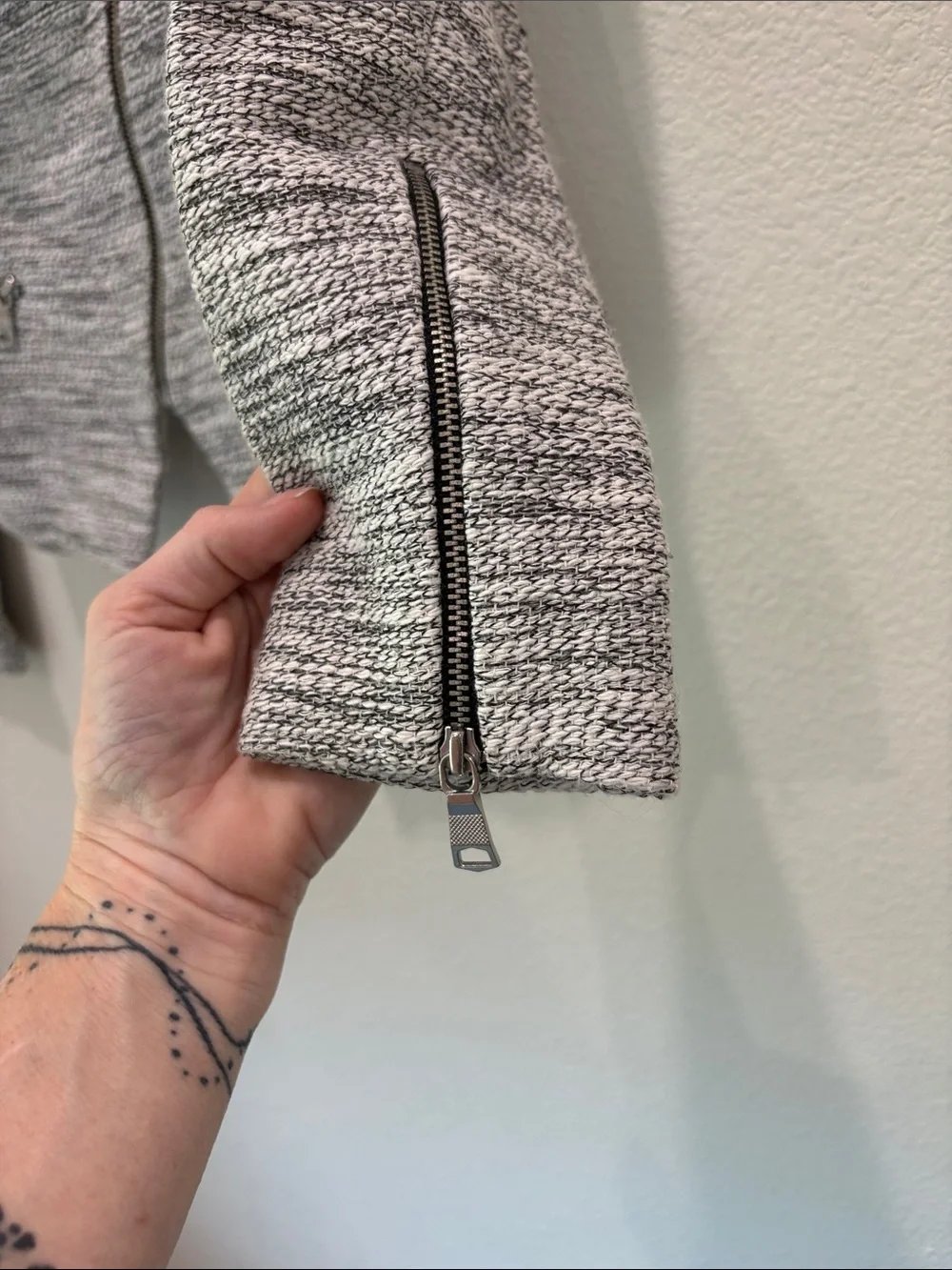Banana Republic Gray Asymmetric Zip Tweed Blazer